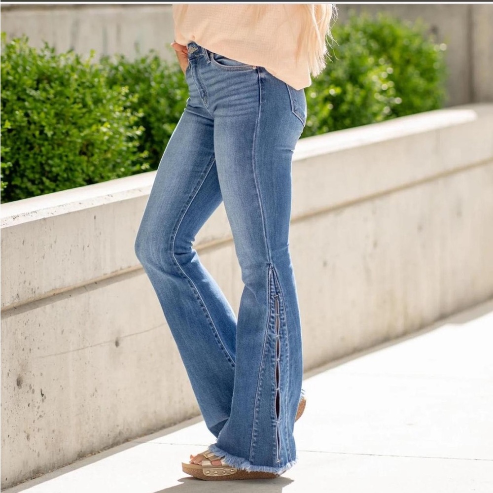 KANCAN RILA HIGH RISE FLARE MEDIUM BLUE WASH